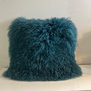 Z-Gallerie 22" Mongolian Fur Pillows x 1 FOR SALE (Home Decor Throw Pillows)